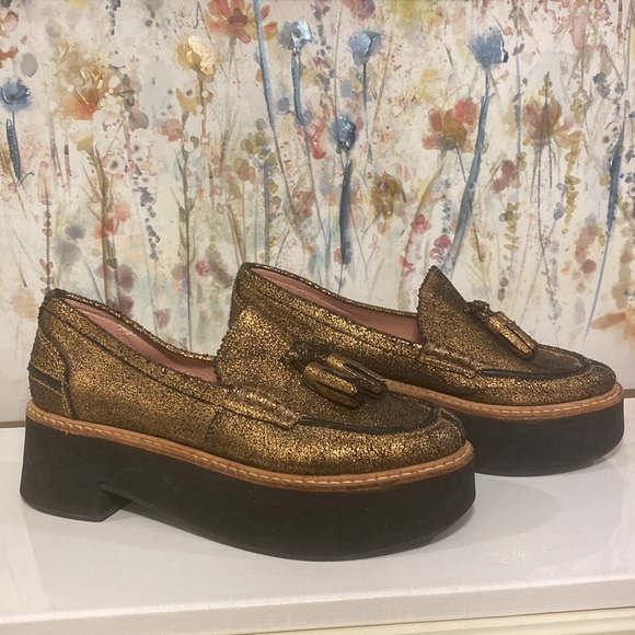 Vintage Sibyl Vane | Made in Argentina | Gold leather platform penny loafers - Picture 2 of 16